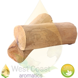 West Coast Aromatics, Essential Oils,Product Name: Angelica Root Botanical Name: Angelica Archangelica Origin: France Family: Apiaceae Plant Part: Root Extraction Method: Steam Distillation Color: Light Brownish Yellow Liquid Consistency: Medium Note: Middle Strength of Aroma: Strong