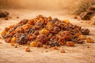 Myrrh resin for resinous essential oils